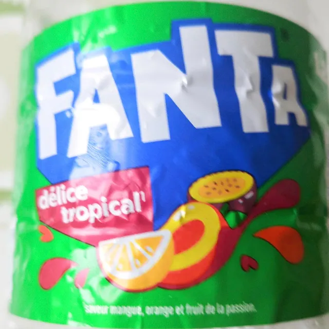 Soda saveur fruits exotiques FANTA la bouteille d'1,25L