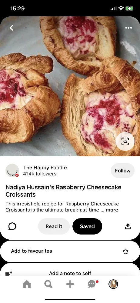 Raspberry cheesecake croissants 🥐🍓