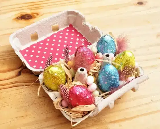Transformez les cartons d'œufs en jolis cadeaux de Pâques