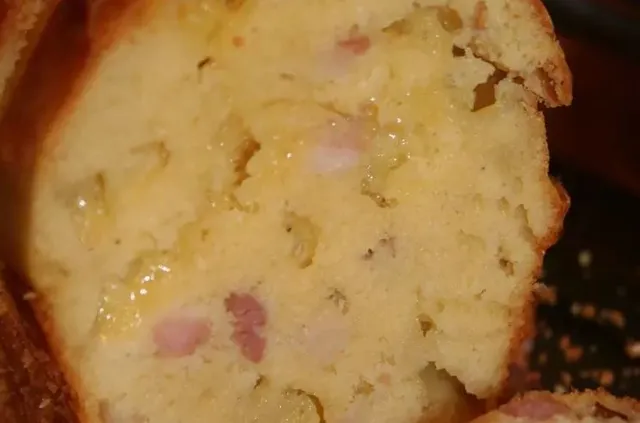 Cake lardons-gruyère