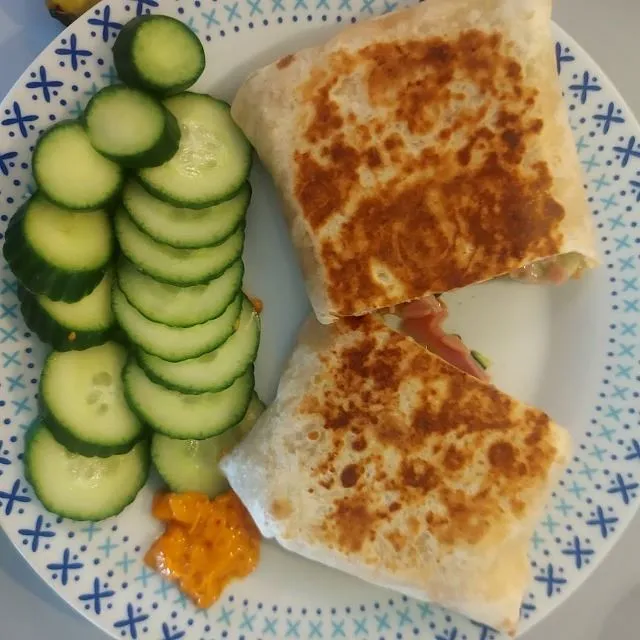Recette de Sandwich Wrap avec Jambon, Fromage et Salade
