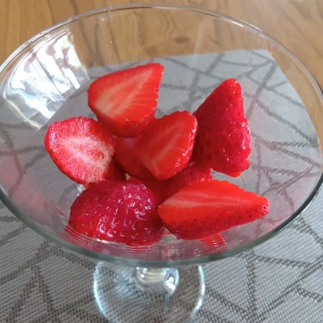 Vive les fraises 🍓 vous les aimez plutôt sucrées ou poivrées ?