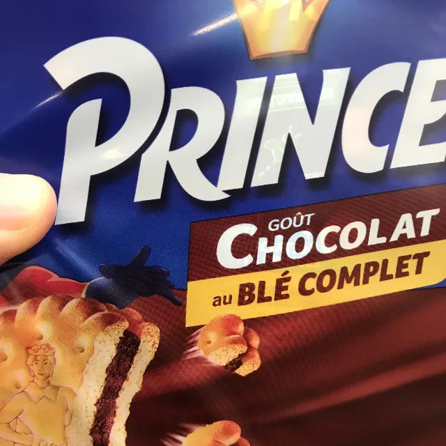 Biscuits fourrés au chocolat au blé complet Prince LU
