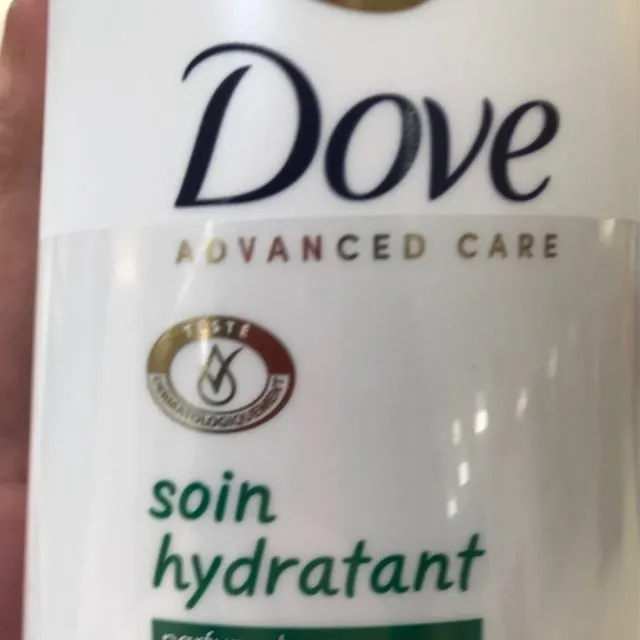 Crème Douche Soin Hydratant à l'Aloe Vera DOVE