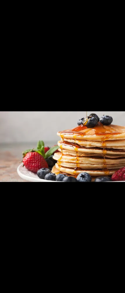 Pancakes miel et fruits rouges