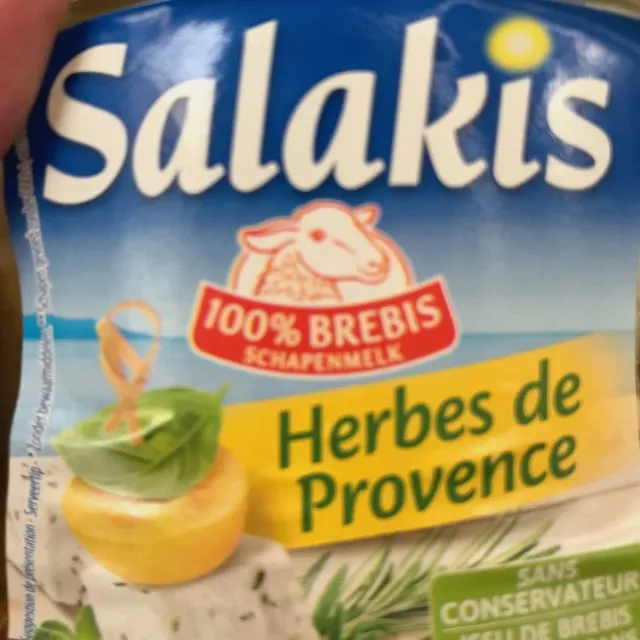 Dés de fromage de brebis pour apéritif et salade aux herbes de Provence SALAKIS