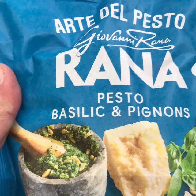 Pâtes fraîches Ravioli Pesto Basilic et Pignons RANA