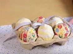 Création d’œufs de Pâques avec des cures oreilles