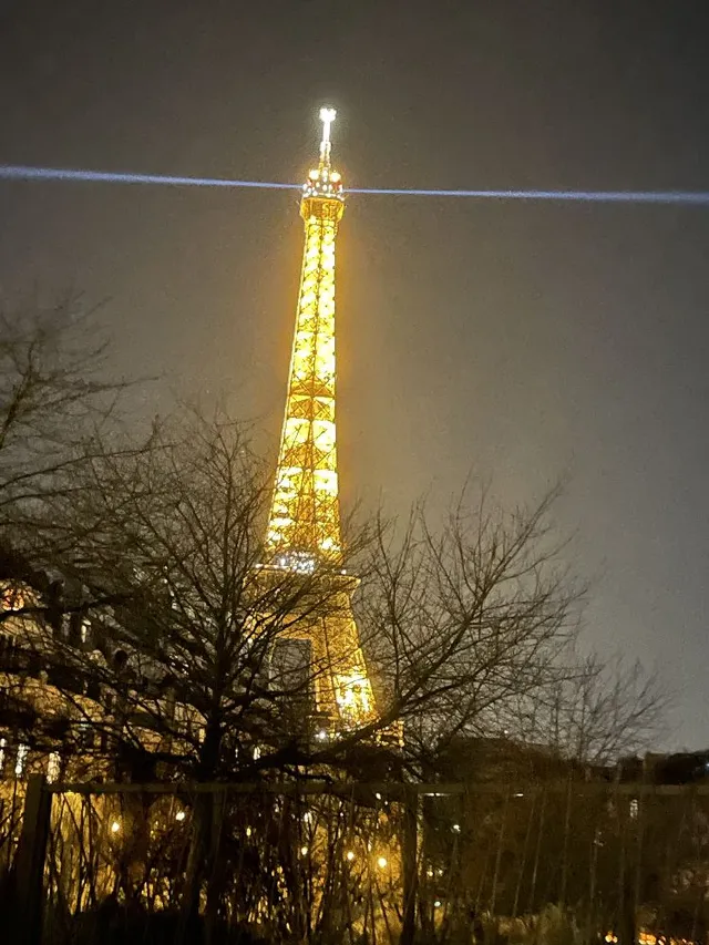 Le phare de Paris