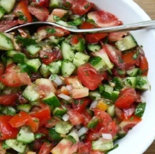 Salade marocaine . Facile et rapide à faire bon appétit !!!!