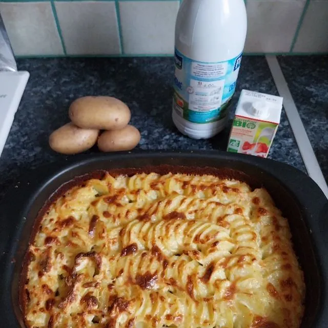 Gratin de pommes de terre et oignons